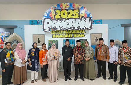 STQH Nasional 2025 Hadirkan Pameran Kaligrafi dari 50 Negara pameran.jpg